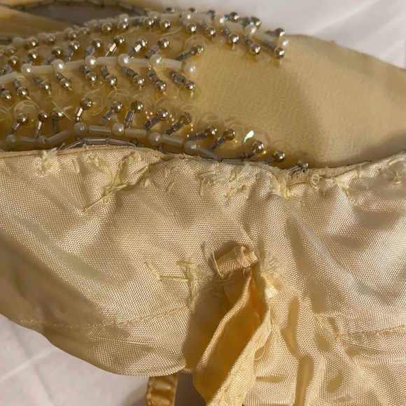 Flirty yellow Nadine cocktail dress fully beaded bodice with 3 spaghetti straps - Picture 11 of 14